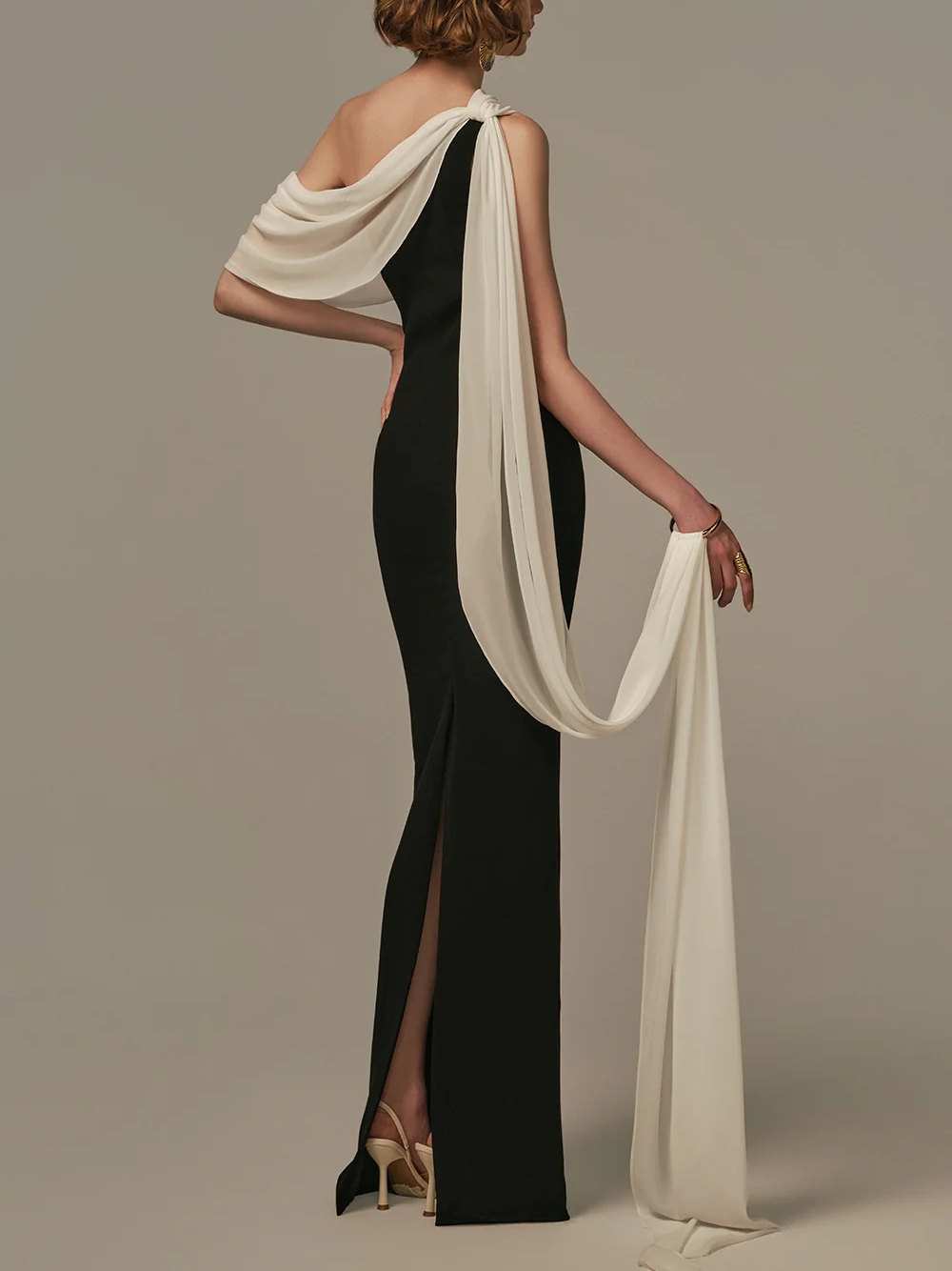 Elegant Two Tone Evening Gown  - Formal Gala Wear Women recension och pris
