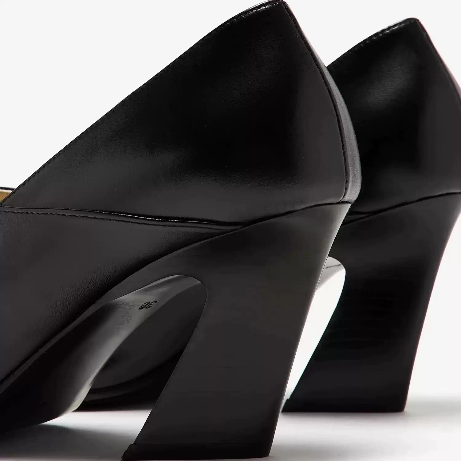Women's Black Leather Square T - Formal Wear Women'S Loafers recension och pris