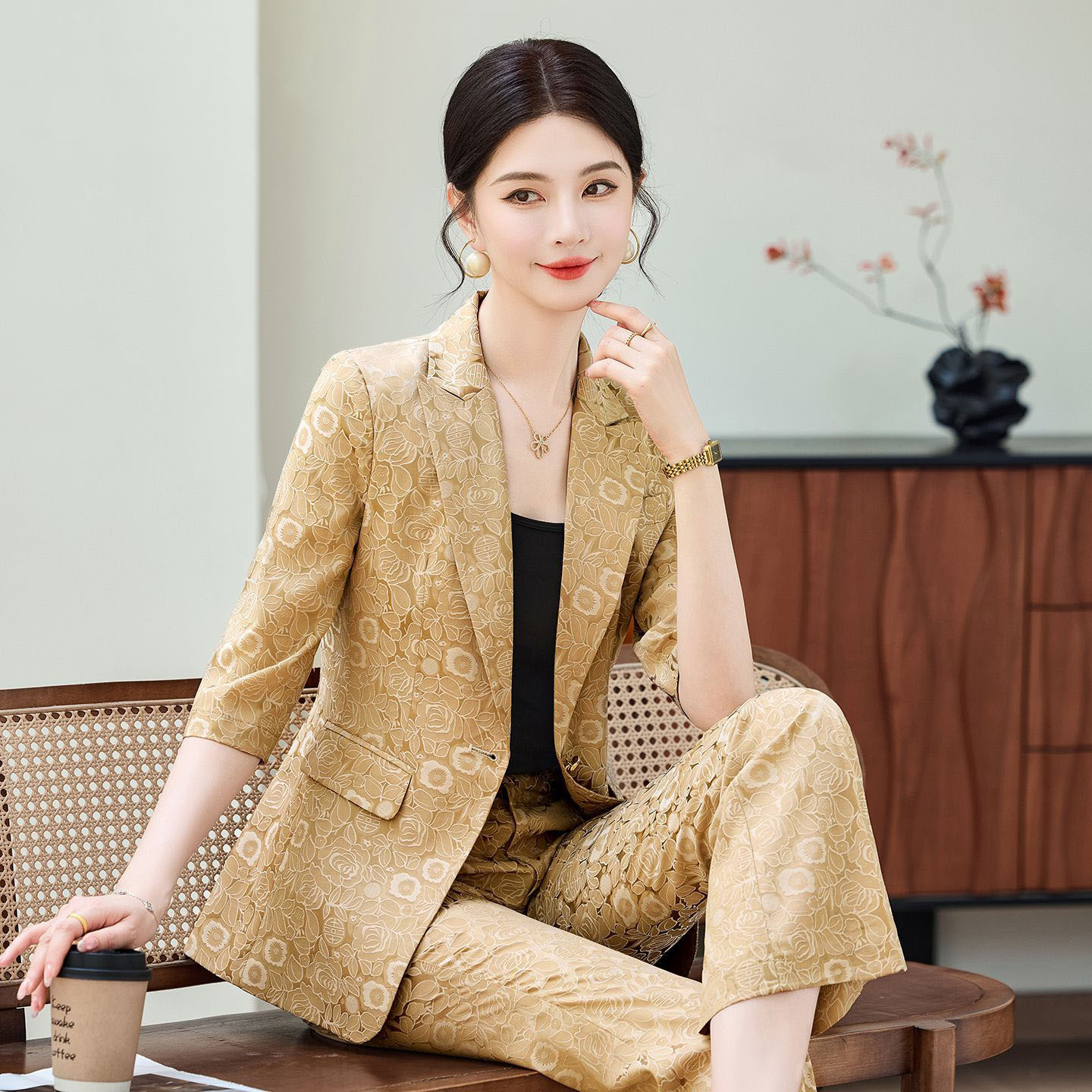Fashion Apricot Half Sleeve Pr - Women'S Office Formal Wear For Ladies recension och pris